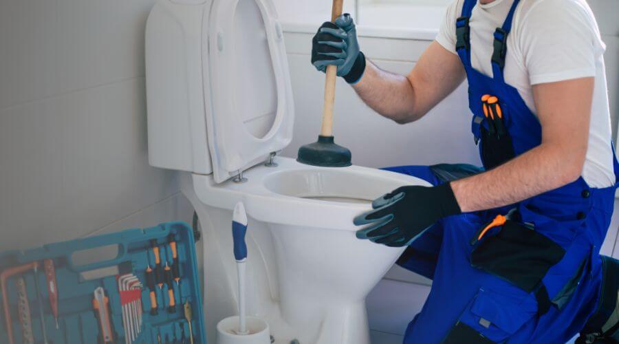 Professional septic pumping service in Newtonville, MA